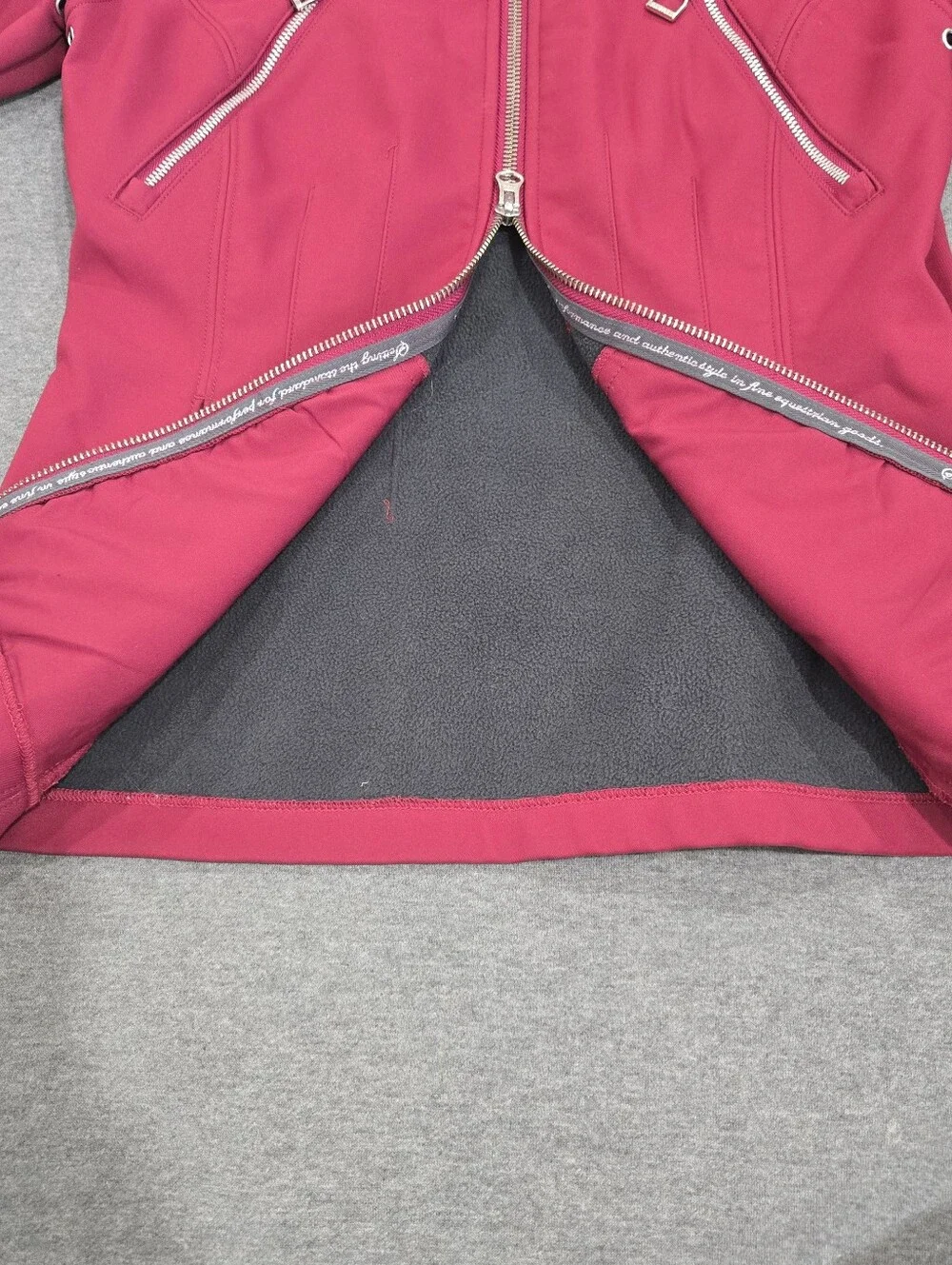 Ariat Equestrian Siftshell Riding Jacket Size XS Berry Pink Stirrup Zipper Pulls